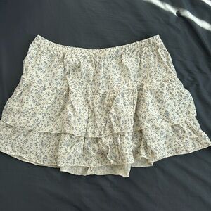Brandy Melville floral skirt brand new